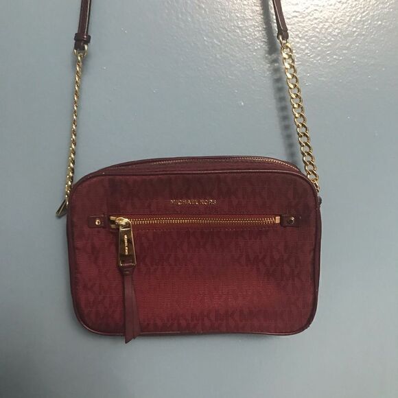 Michael Kors crossbody bag in burgundy - Picture 5 of 16